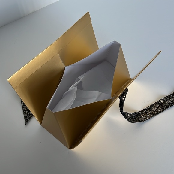 Chanel Gift bag - Picture 4 of 5